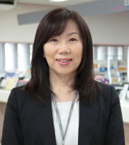 執行役員事務本部副部長兼事務企画部長　高橋 由美子